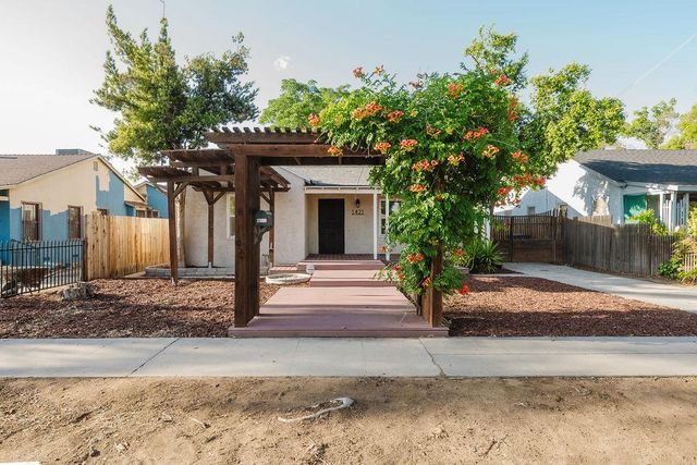 1421 E Terrace Avenue, Fresno, CA 93704