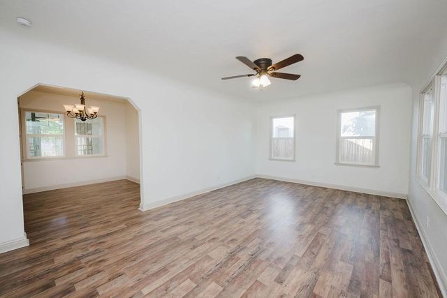 1421 E Terrace Avenue, Fresno, CA 93704
