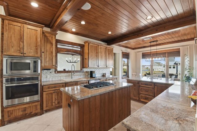 17 Ramrod, Hitchcock, TX 77563