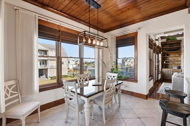 17 Ramrod, Hitchcock, TX 77563