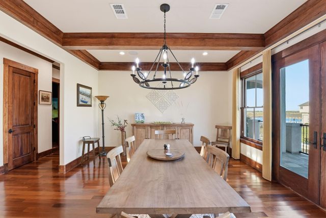 17 Ramrod, Hitchcock, TX 77563