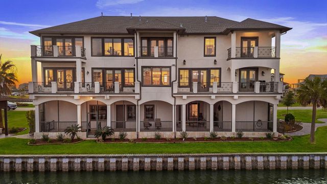 17 Ramrod, Hitchcock, TX 77563