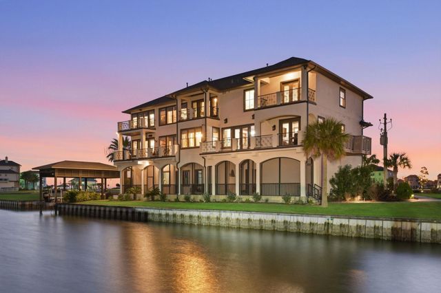 17 Ramrod, Hitchcock, TX 77563