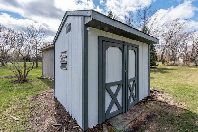 706 Roberts Road, Winthrop Harbor, IL 60096