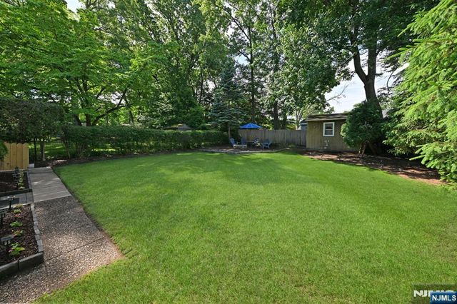 649 Taco Avenue, Westwood, NJ 07675