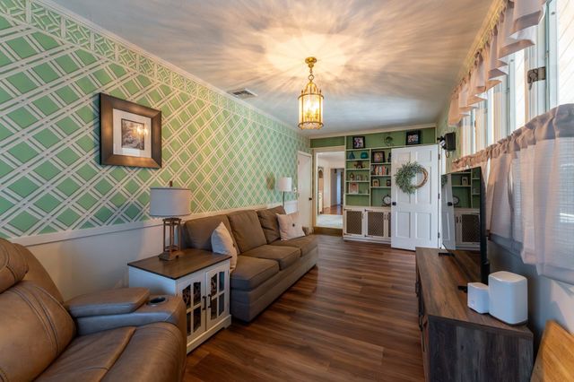 95 Caroline Ave, Somerset, MA 02725