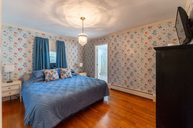 95 Caroline Ave, Somerset, MA 02725