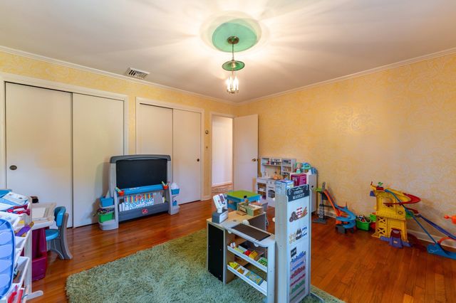 95 Caroline Ave, Somerset, MA 02725