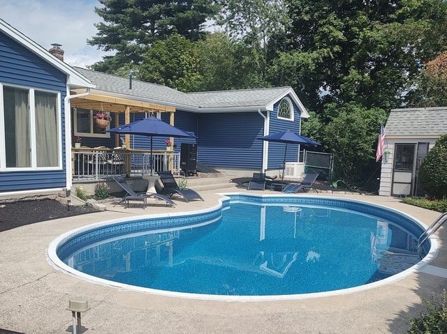 95 Caroline Ave, Somerset, MA 02725