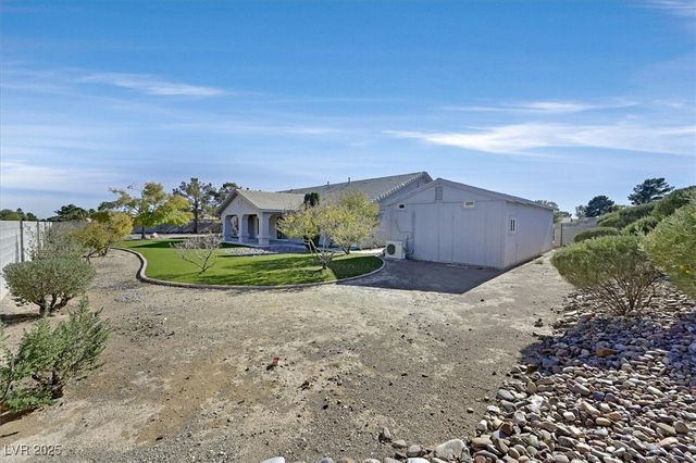 7354 Dream Weaver Court, Las Vegas, NV 89131