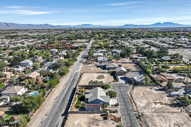 7354 Dream Weaver Court, Las Vegas, NV 89131