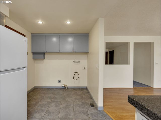 1440 Ne 18TH St, Gresham, OR 97030