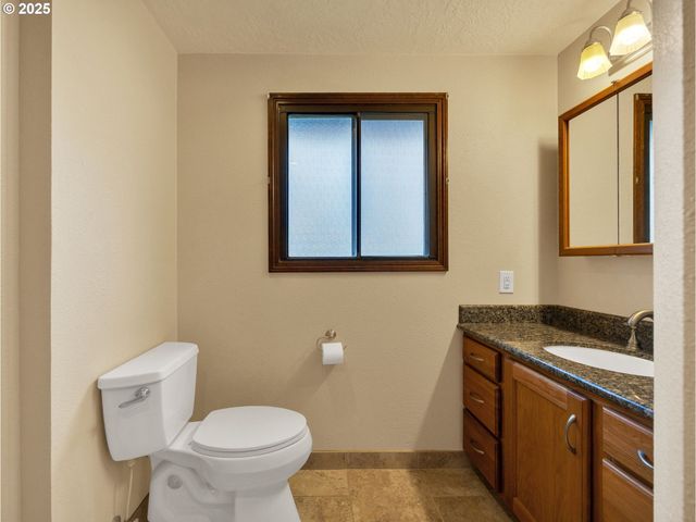 1440 Ne 18TH St, Gresham, OR 97030