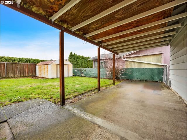 1440 Ne 18TH St, Gresham, OR 97030