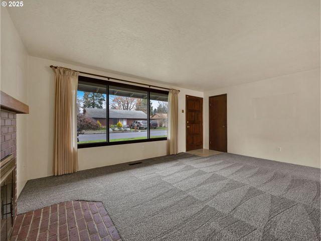 1440 Ne 18TH St, Gresham, OR 97030