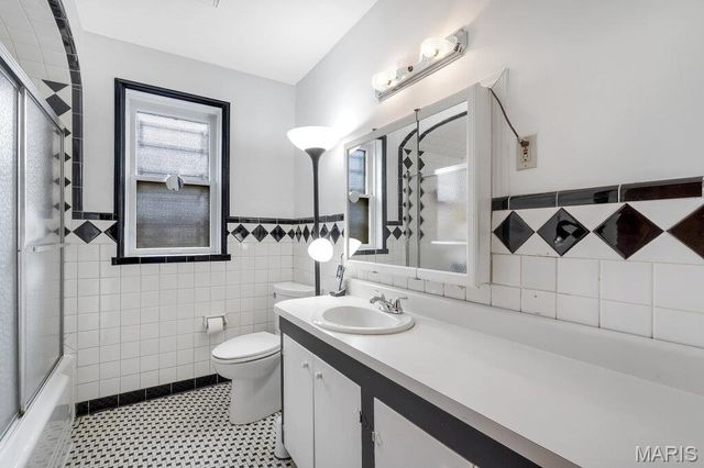 4228 Walsh Street, St Louis, MO 63116