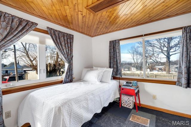 4228 Walsh Street, St Louis, MO 63116