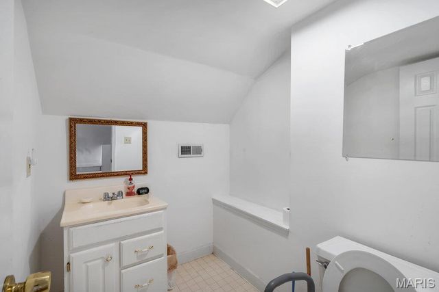 4228 Walsh Street, St Louis, MO 63116