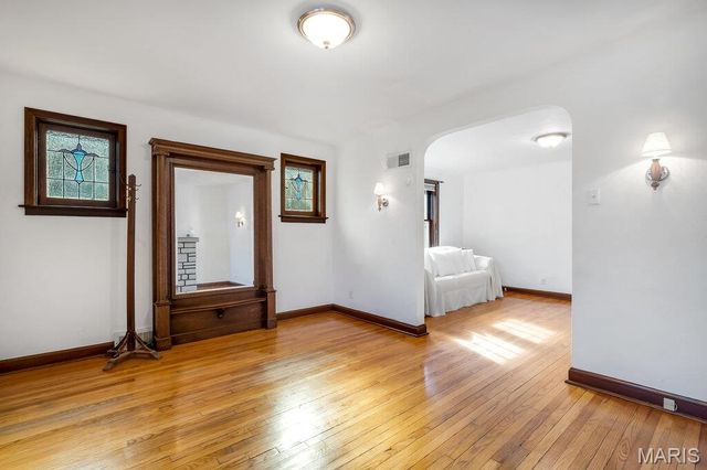 4228 Walsh Street, St Louis, MO 63116