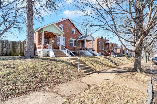 4228 Walsh Street, St Louis, MO 63116