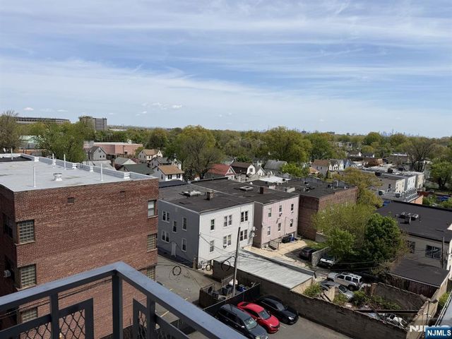 276 Prospect Street 5E, East Orange, NJ 07017