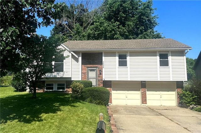 3008 S Bryn Mawr Drive, Independence, MO 64057