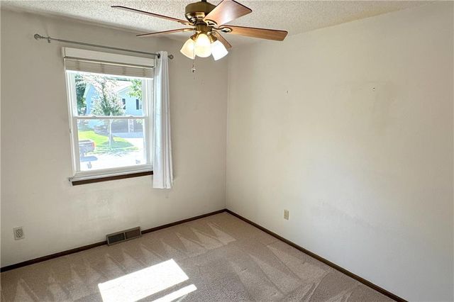 3008 S Bryn Mawr Drive, Independence, MO 64057