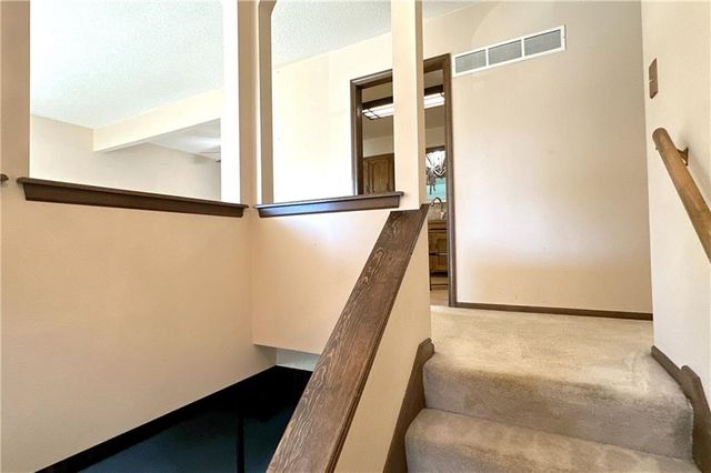 3008 S Bryn Mawr Drive, Independence, MO 64057