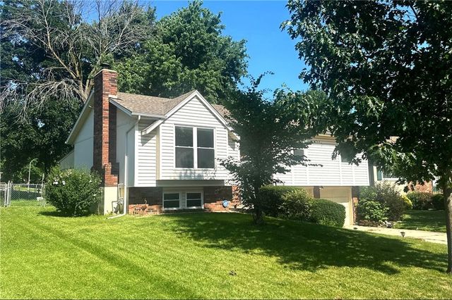 3008 S Bryn Mawr Drive, Independence, MO 64057