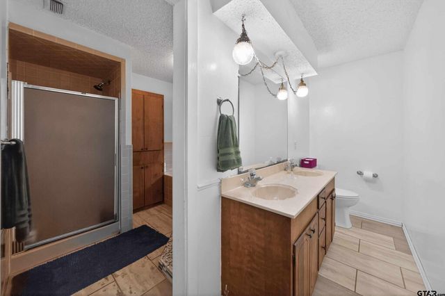 17424 CR 46, Tyler, TX 75704