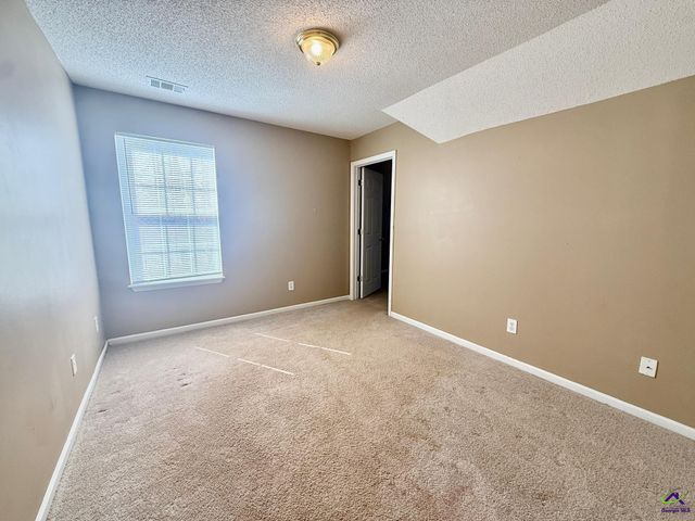 515 Quail Run Drive, Warner Robins, GA 31088