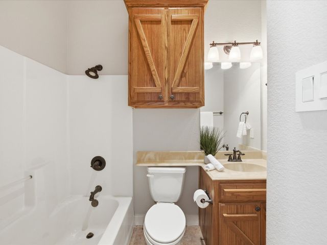 426 County Road 3435, Paradise, TX 76073