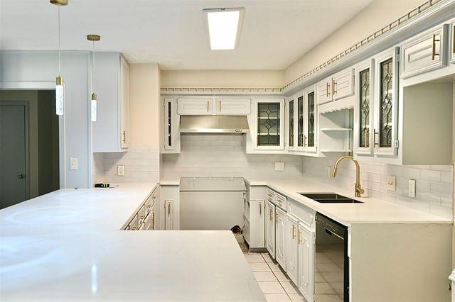 202 Coronation Drive, Houston, TX 77034