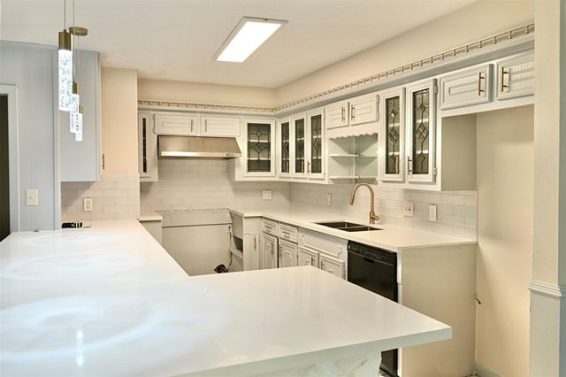 202 Coronation Drive, Houston, TX 77034