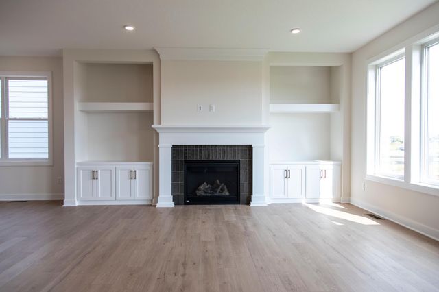 3627 Knightsbridge Trail N, Lake Elmo, MN 55042