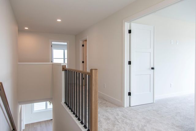 3627 Knightsbridge Trail N, Lake Elmo, MN 55042