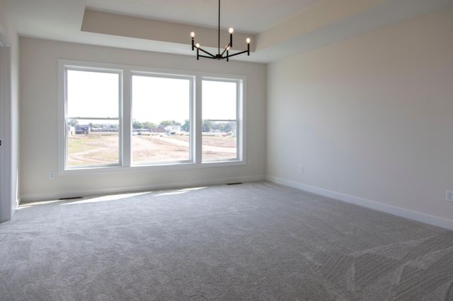 3627 Knightsbridge Trail N, Lake Elmo, MN 55042