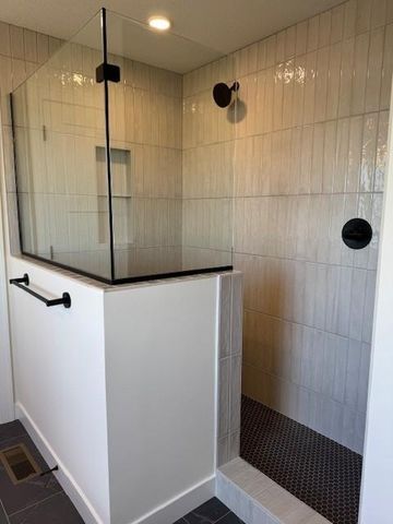 3627 Knightsbridge Trail N, Lake Elmo, MN 55042