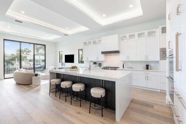 1211 Gulfstream Way, Singer Island, FL 33404