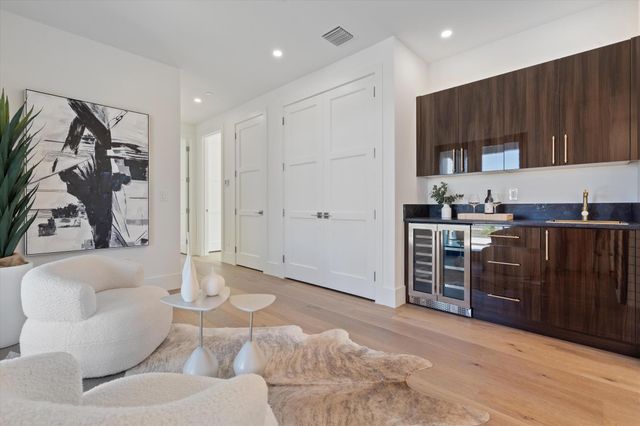 1211 Gulfstream Way, Singer Island, FL 33404