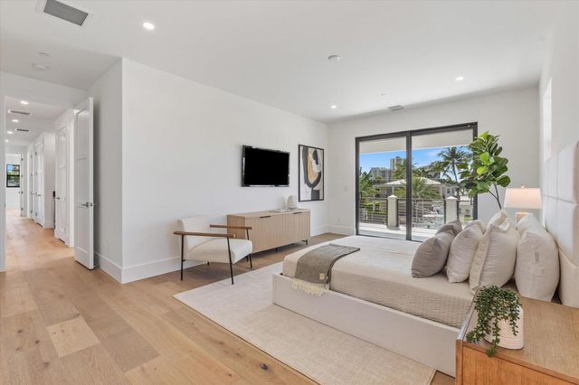 1211 Gulfstream Way, Singer Island, FL 33404