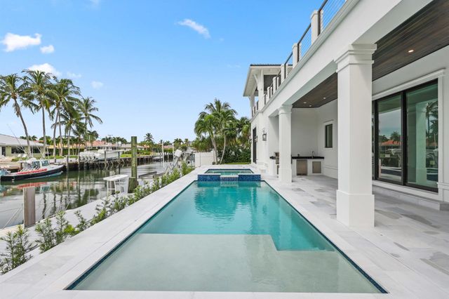 1211 Gulfstream Way, Singer Island, FL 33404