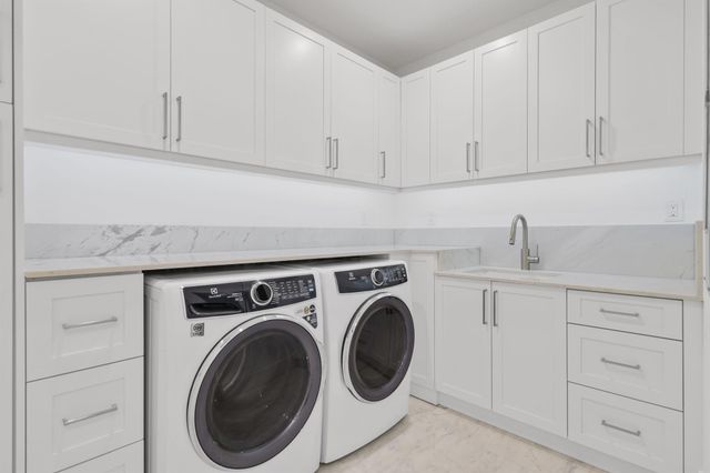 1211 Gulfstream Way, Singer Island, FL 33404