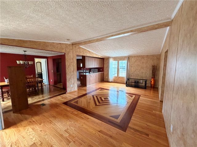 112 Douglas Drive, Seneca, SC 29678