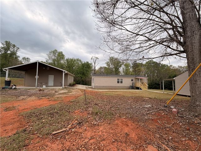 112 Douglas Drive, Seneca, SC 29678