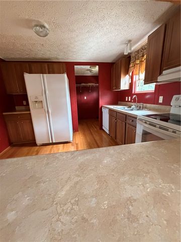 112 Douglas Drive, Seneca, SC 29678