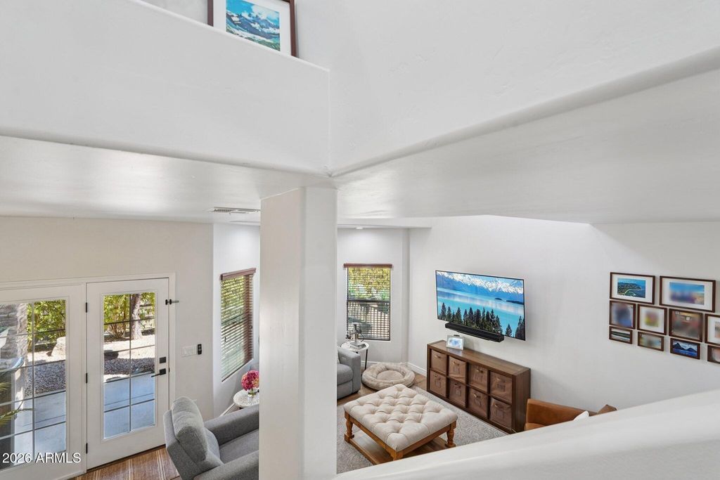 Image 17 of property listing at 5450 E Deer Valley Drive 1226, Phoenix, AZ 85054