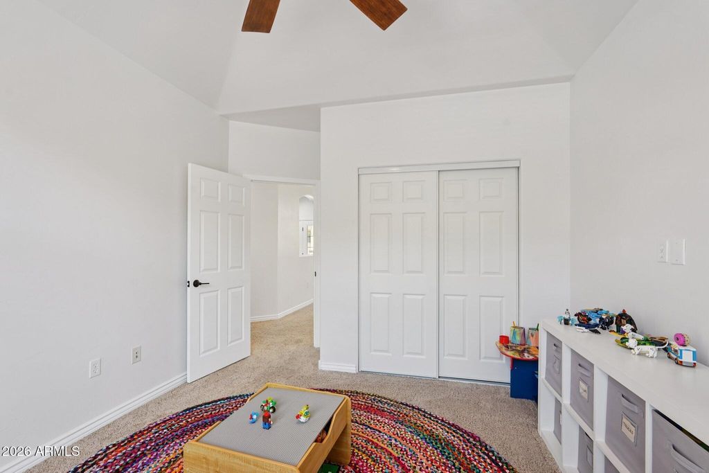 Image 23 of property listing at 5450 E Deer Valley Drive 1226, Phoenix, AZ 85054