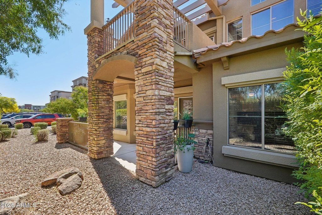 Image 25 of property listing at 5450 E Deer Valley Drive 1226, Phoenix, AZ 85054