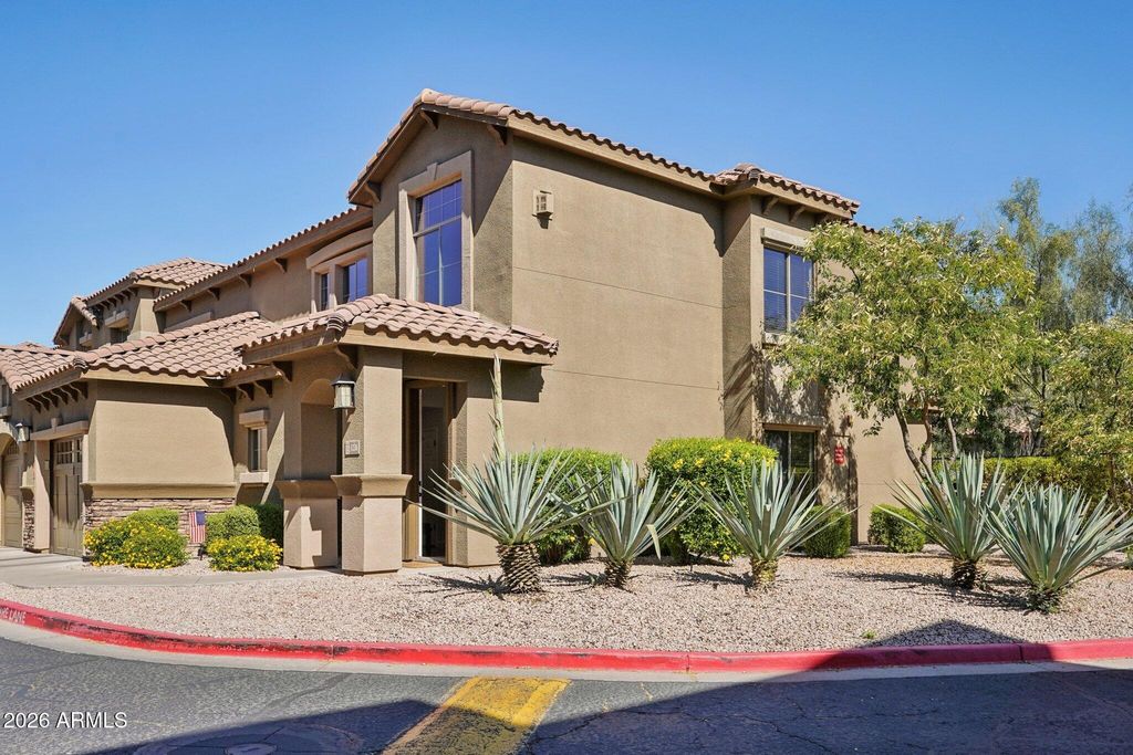 Image 32 of property listing at 5450 E Deer Valley Drive 1226, Phoenix, AZ 85054